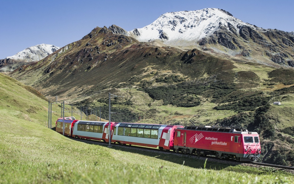 Schweiz: Glacier Express Bernina Express