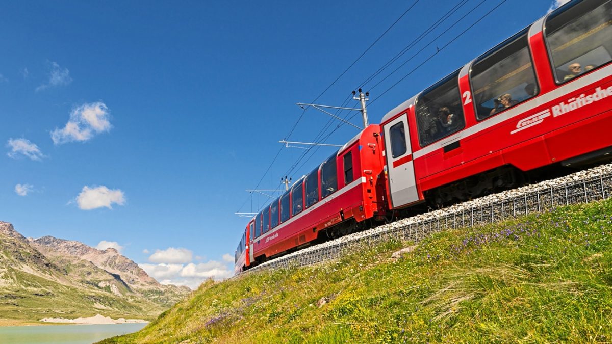 Zugreise Schweiz Panorama Züge