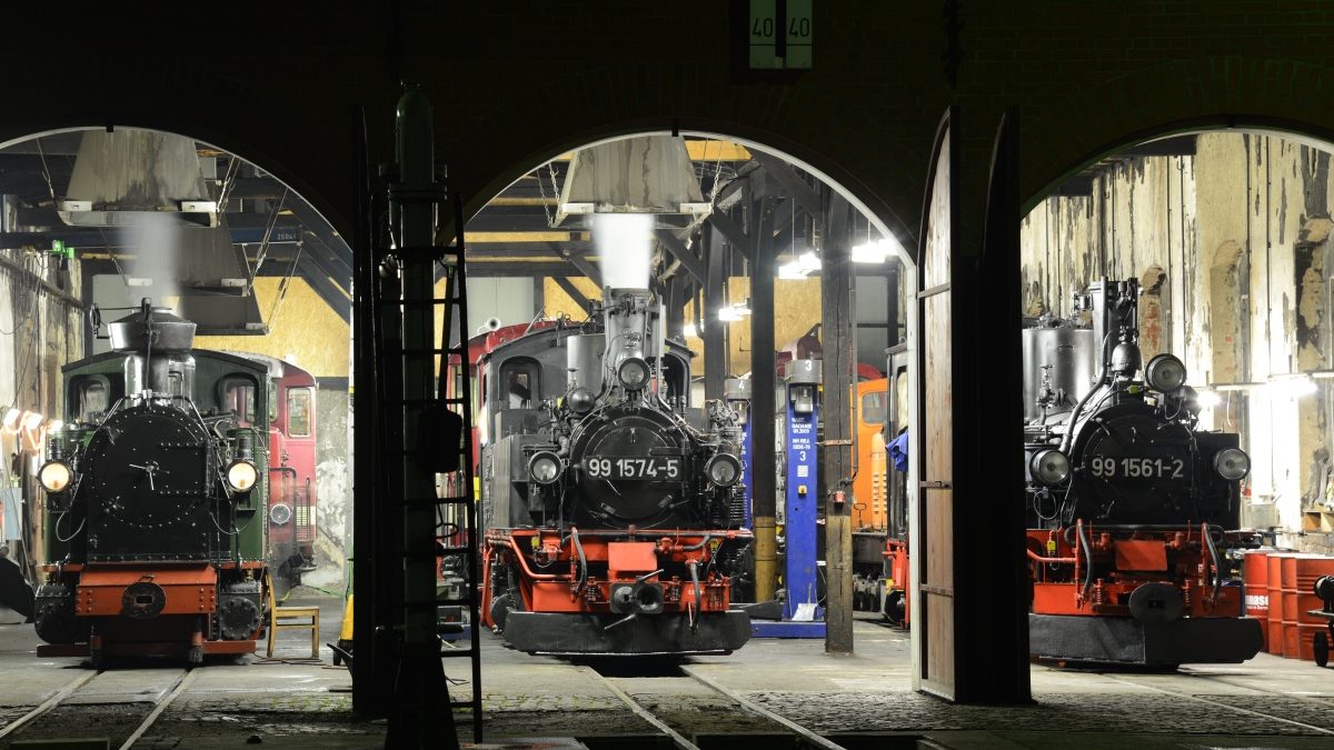 Zeitreise Nostalgie Advent Oldtimer Volldampf Sachsen Dresdeb