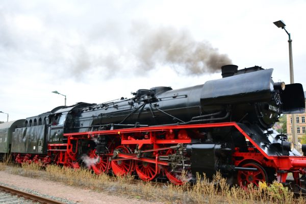 Eisenbahn Dampfzug, Oldtimer Omnibus, Nostalgie Leipzig, Dampfzug NostalgieDampfzug Leipzig Staßfurt Dampflokomotive Dampflok Deutschland Damals