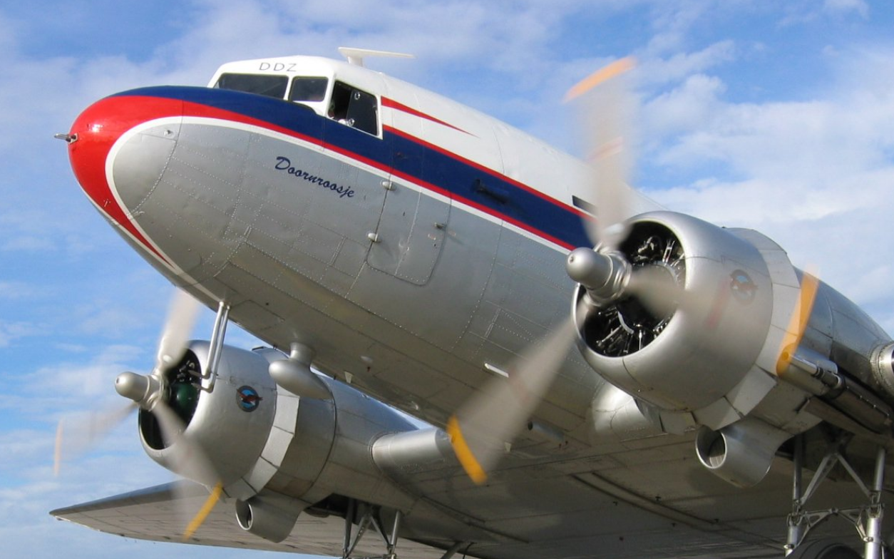 Douglas DC 3 DDA Holland Niederlande Rosinenbomber