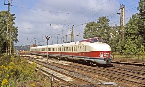 Omnibus Oldtimer Eisenbahn Nostalgie Reisen SVT VT 18.16